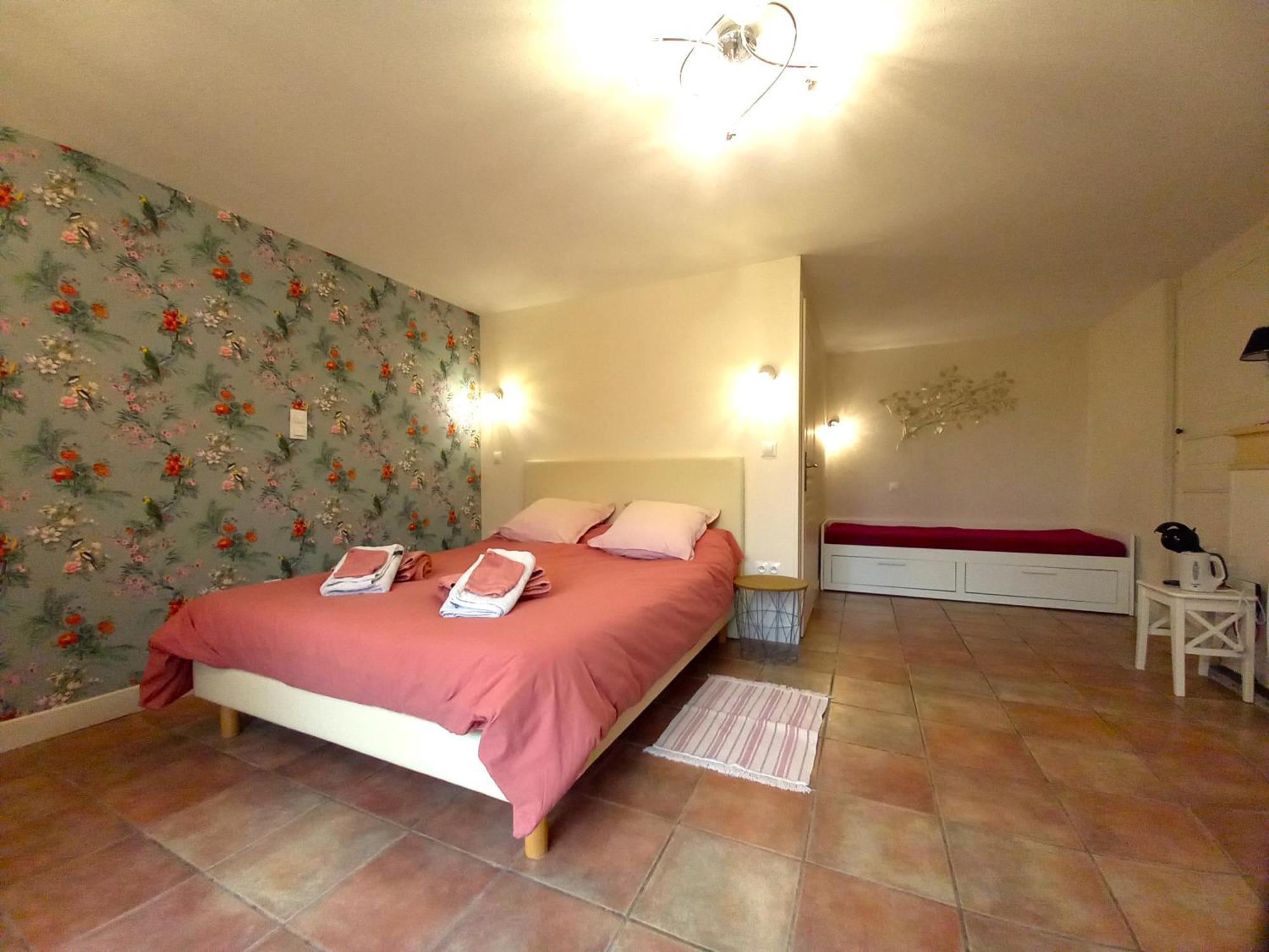 Au Pays De Jacquou : Chambre D'Hotes Et Table D'Hotes Fossemagne Eksteriør billede